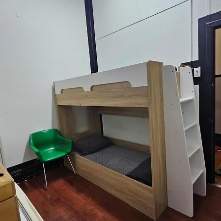 Ozi Inn Backpackers - Perth -Valid International Passport Required-3